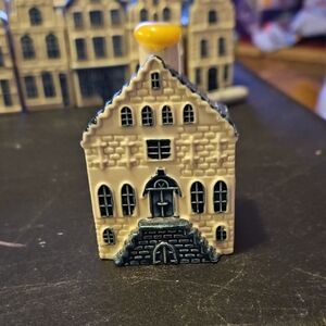 KLM Delft Ceramic House Figurine Collectable #4